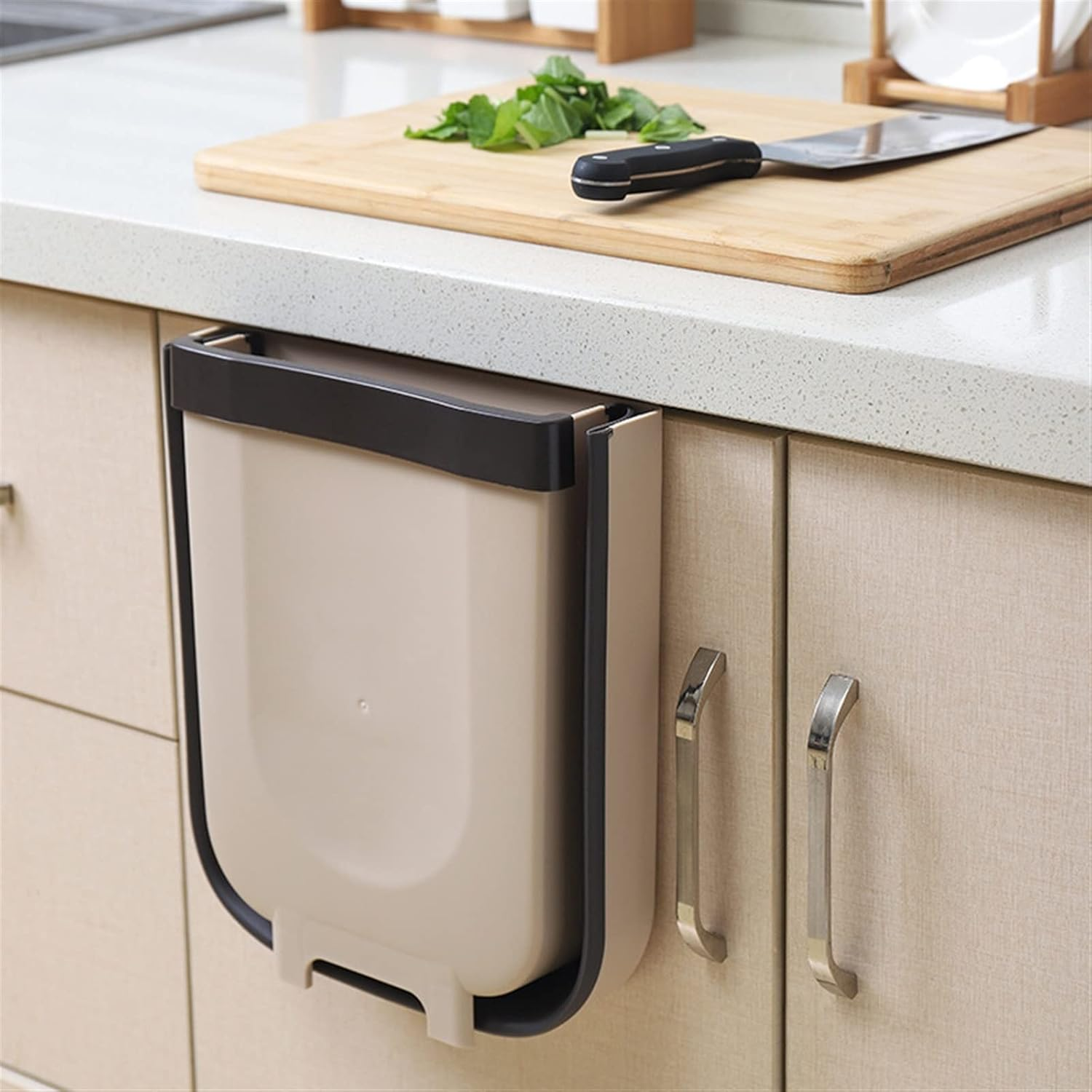 Basurero Plegable para Cocina – Ahorra Espacio con Estilo